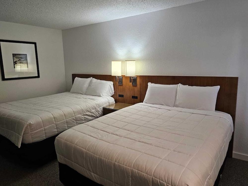 Hotel Simply Stay photo 9