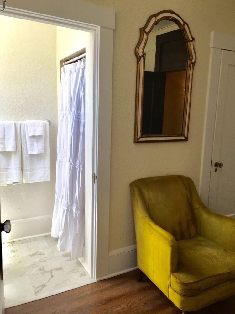 The DeLand Hotel photo 78