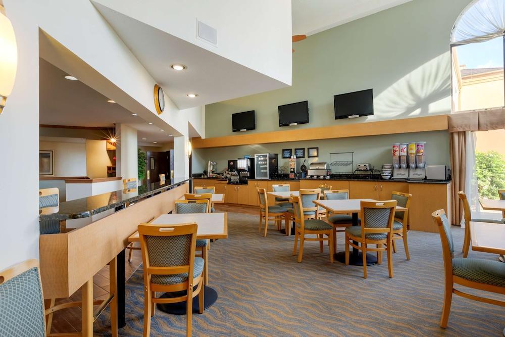 Best Western Davison Inn photo 39