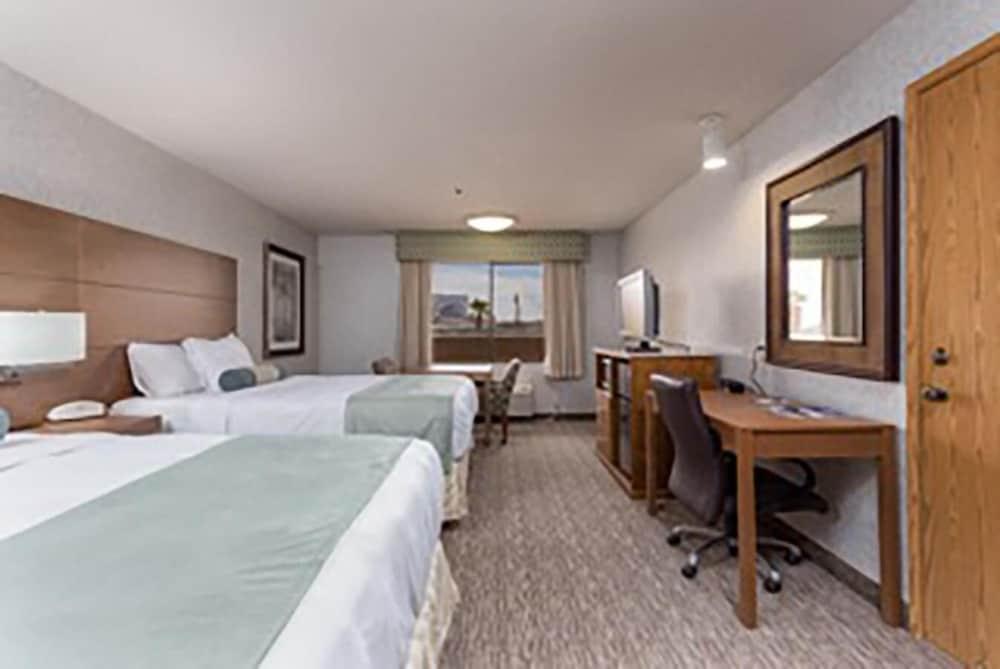 Shilo Inn Hotel & Suites - Yuma photo 10