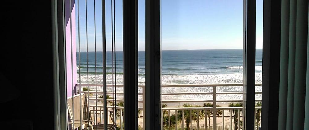 Ocean Walk Resort photo 92