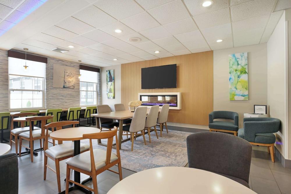 Best Western Mystic Hotel photo 24