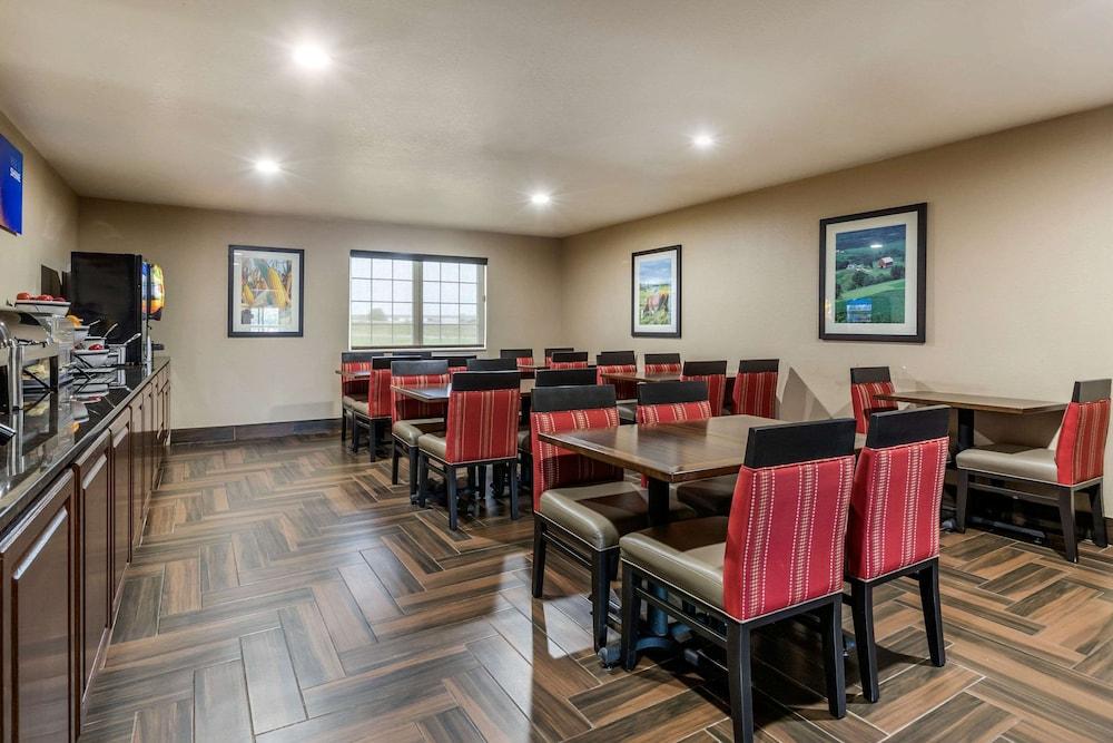 Comfort Inn Story City photo 27