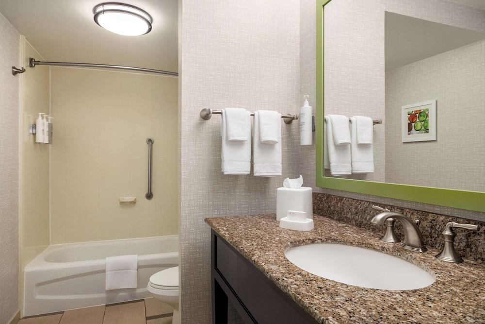 Hampton Inn by Hilton Shelton photo 14
