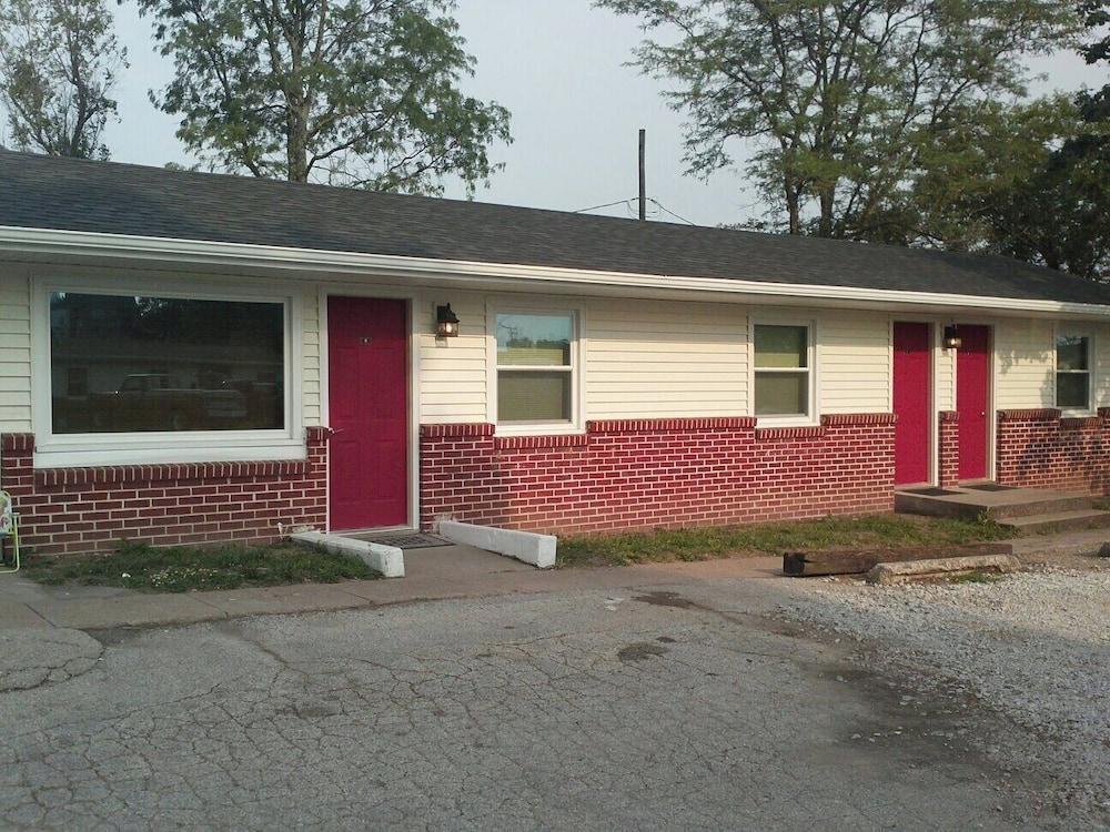 Skylark Motel by OYO photo 2