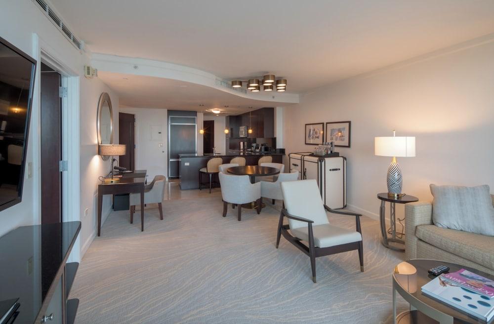 Residences at Fontainebleau Miami photo 56