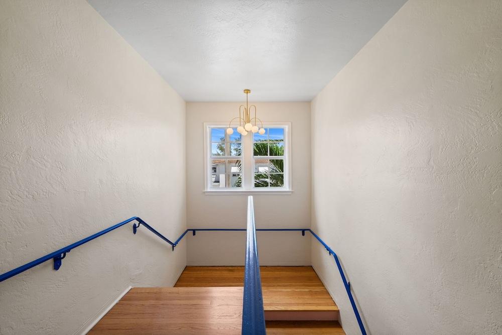 Blue Flamingo Suites photo 14