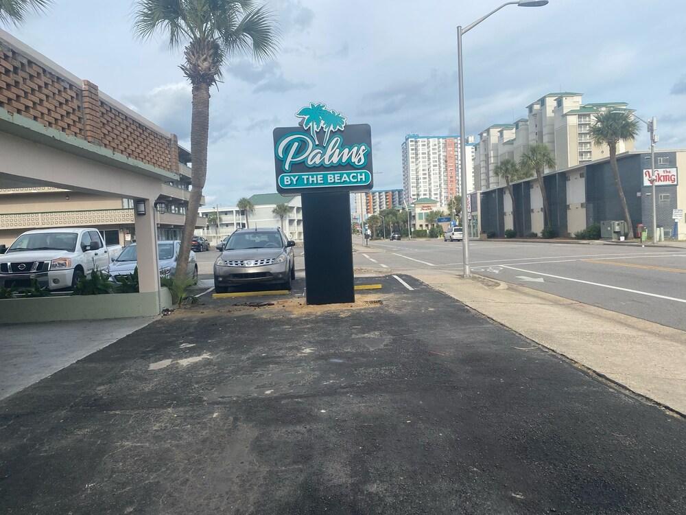 Palms by the Beach Motel photo 3