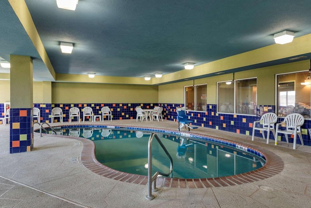 Sleep Inn & Suites Oakley I-70 photo 12