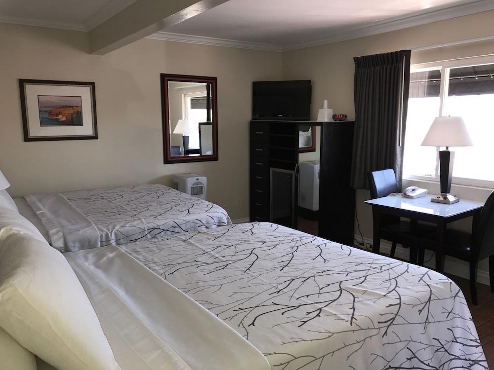Ocean Beach Hotel photo 45