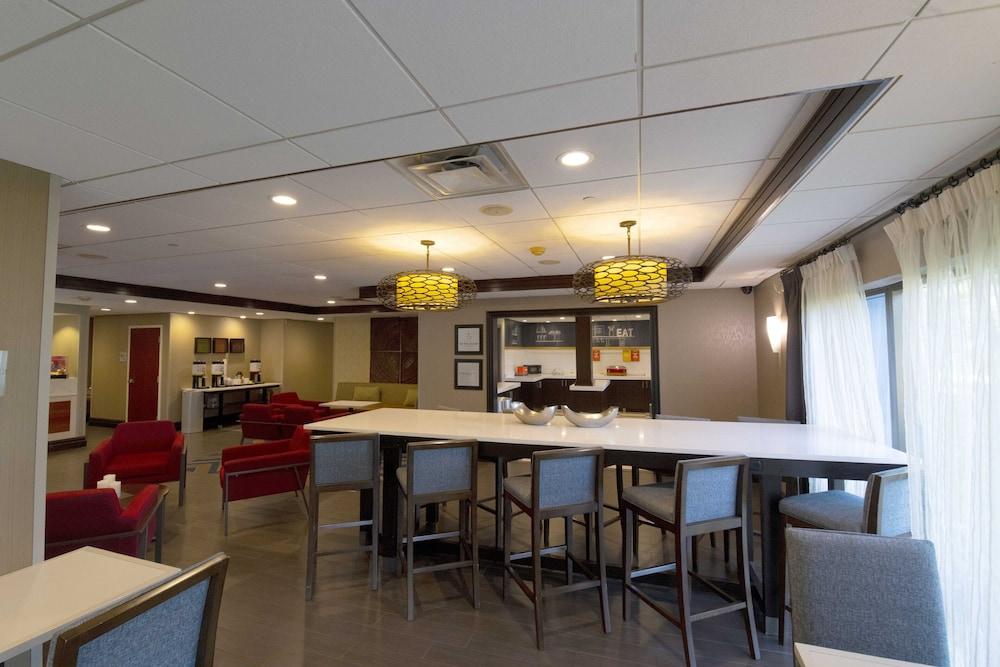 Hampton Inn Ridgefield Park photo 50