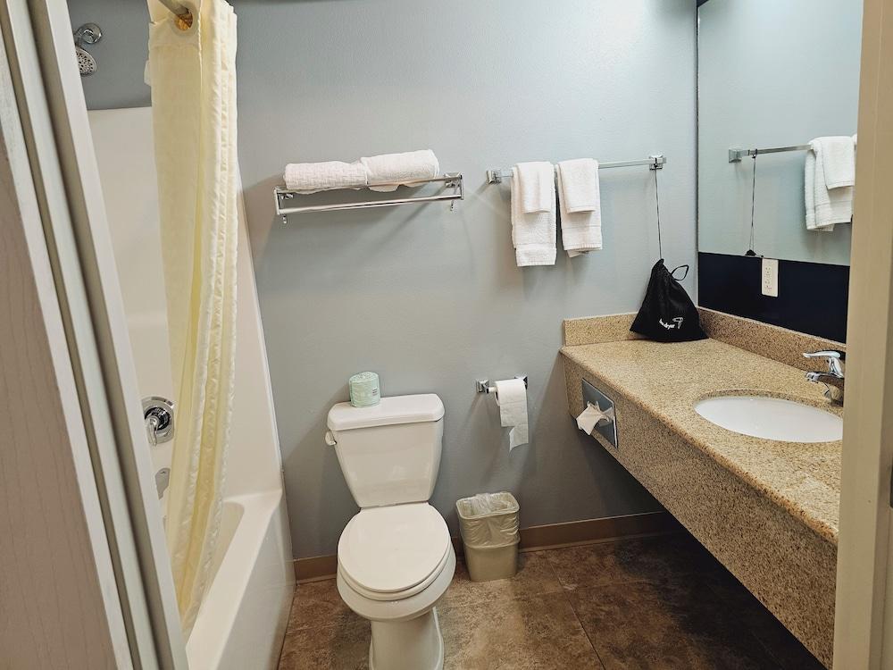 Executive Inn and Suites Extended Stay in Vernal photo 36