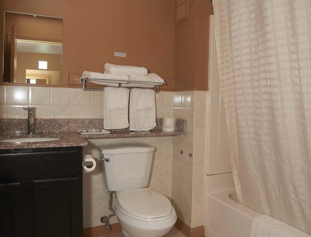 New World Inn photo 18