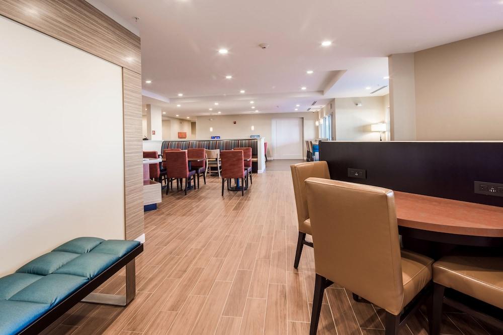 TownePlace Suites by Marriott Cleveland photo 35