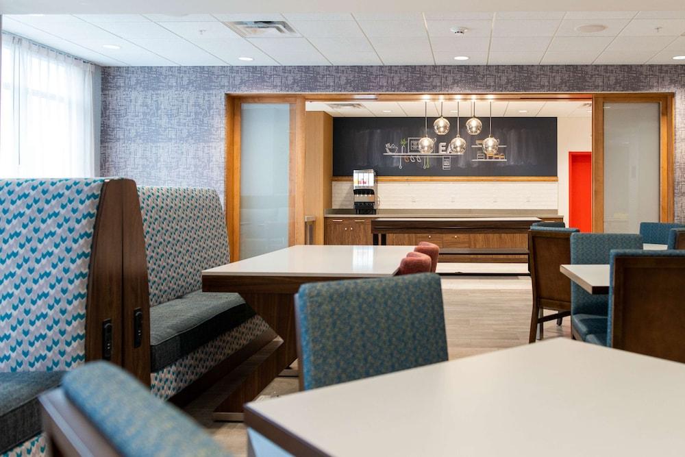 Hampton Inn Paris photo 4