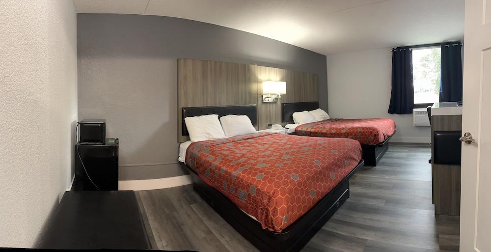 Blueway Inn & Suites Roseville photo 7
