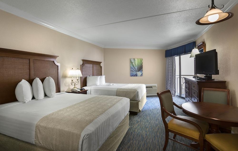 Holiday Pavilion Resort on the Boardwalk photo 7