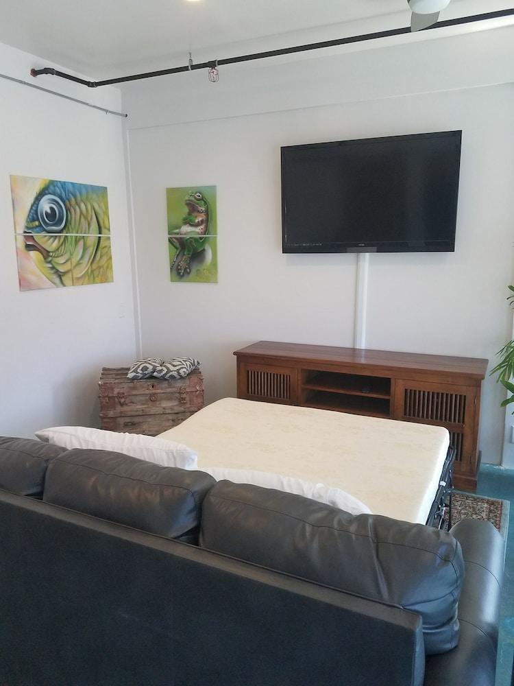 House of Trestles - Hostel photo 10