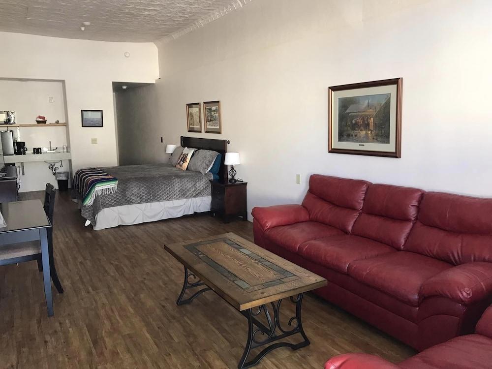 Katie's Cozy Suites photo 21