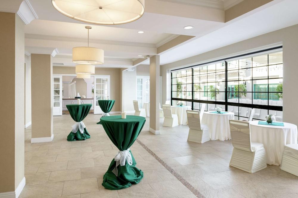 DoubleTree by Hilton San Pedro - Port of Los Angeles photo 59
