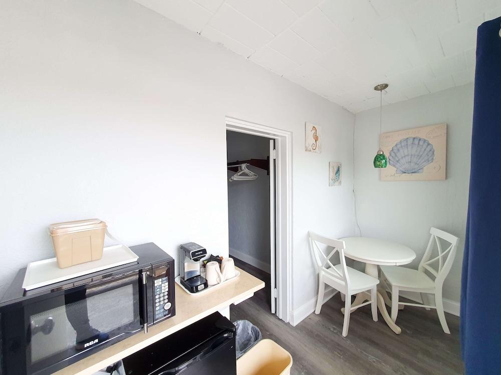 The Coral Sands Motel photo 7