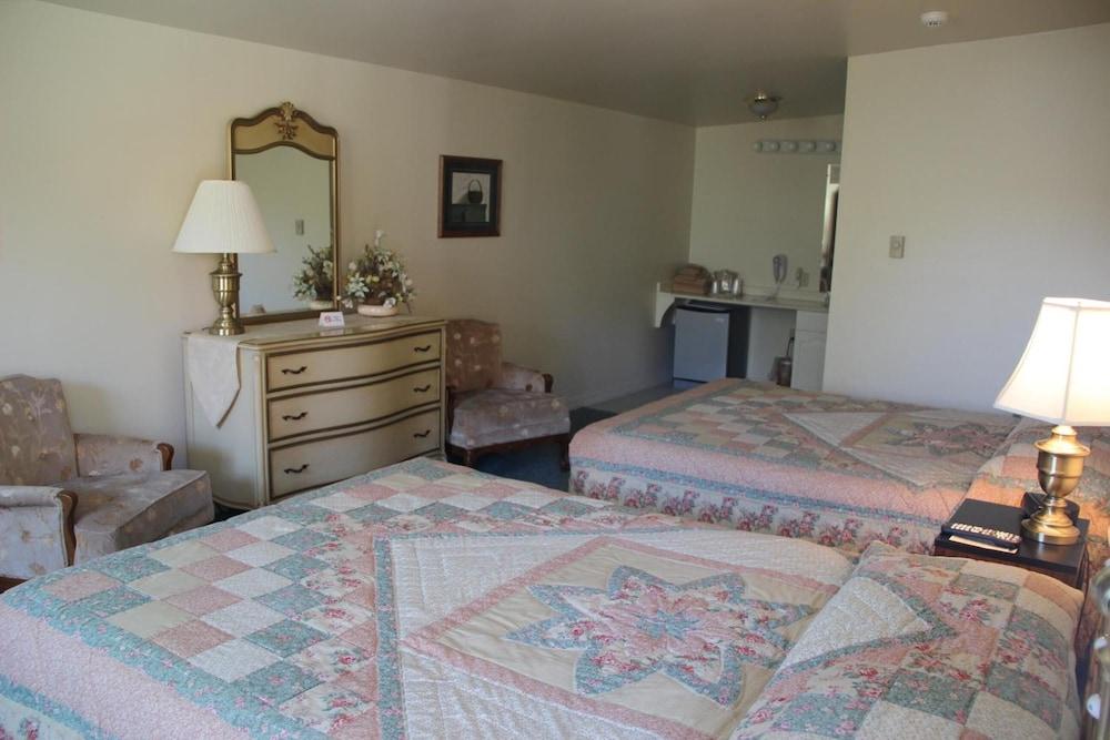 Harkness Brook Inn photo 7