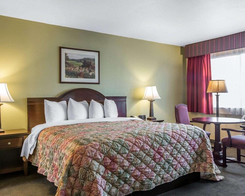 Quality Inn & Suites Cameron Park Shingle Springs photo 17