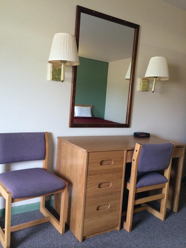 Super 7 Motel Sedalia photo 6