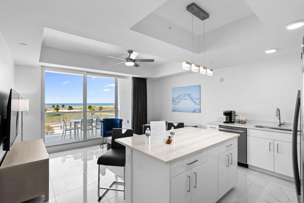 Ocean Club Treasure Island Hotel photo 54