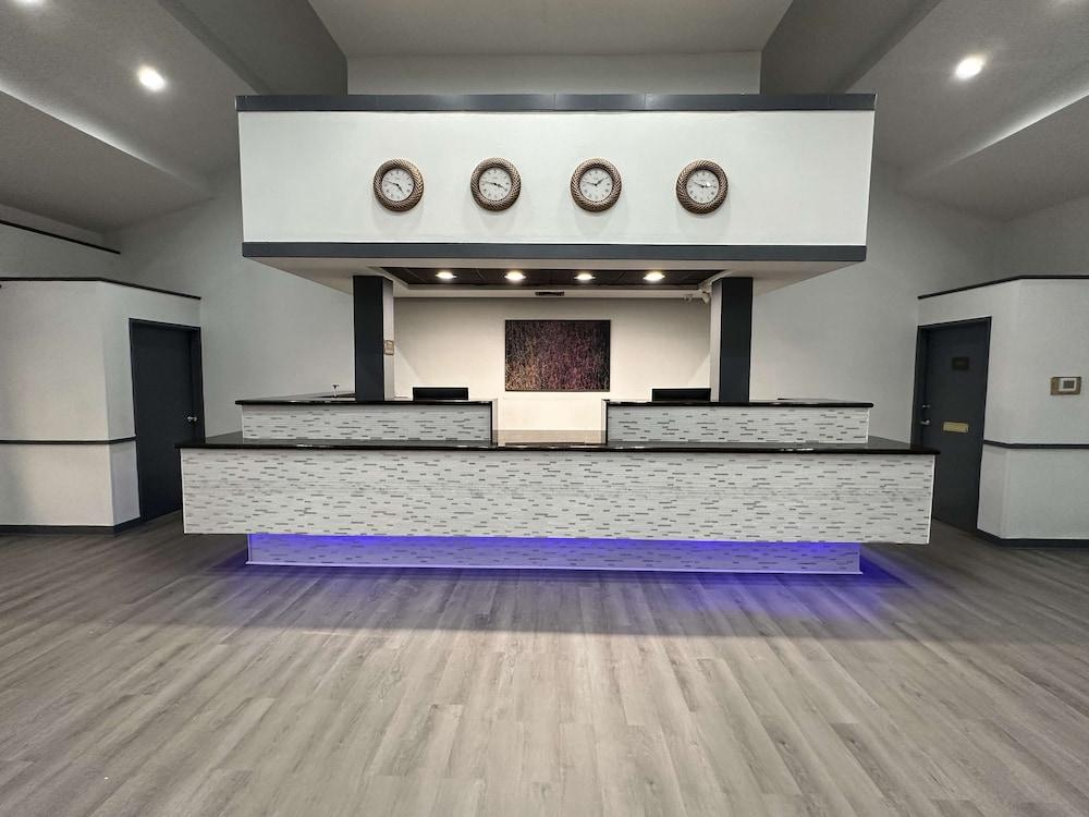 SureStay Plus by Best Western Mobile I-65 photo 2