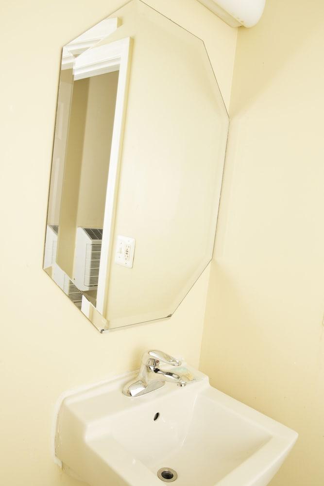 Capri inn and Suites photo 22