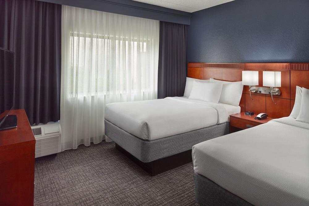 Courtyard by Marriott Tallahassee Downtown/Capitol photo 4