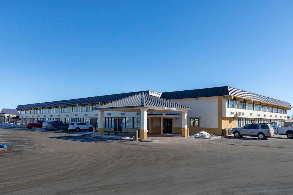 Howard Johnson by Wyndham Gillette photo 8