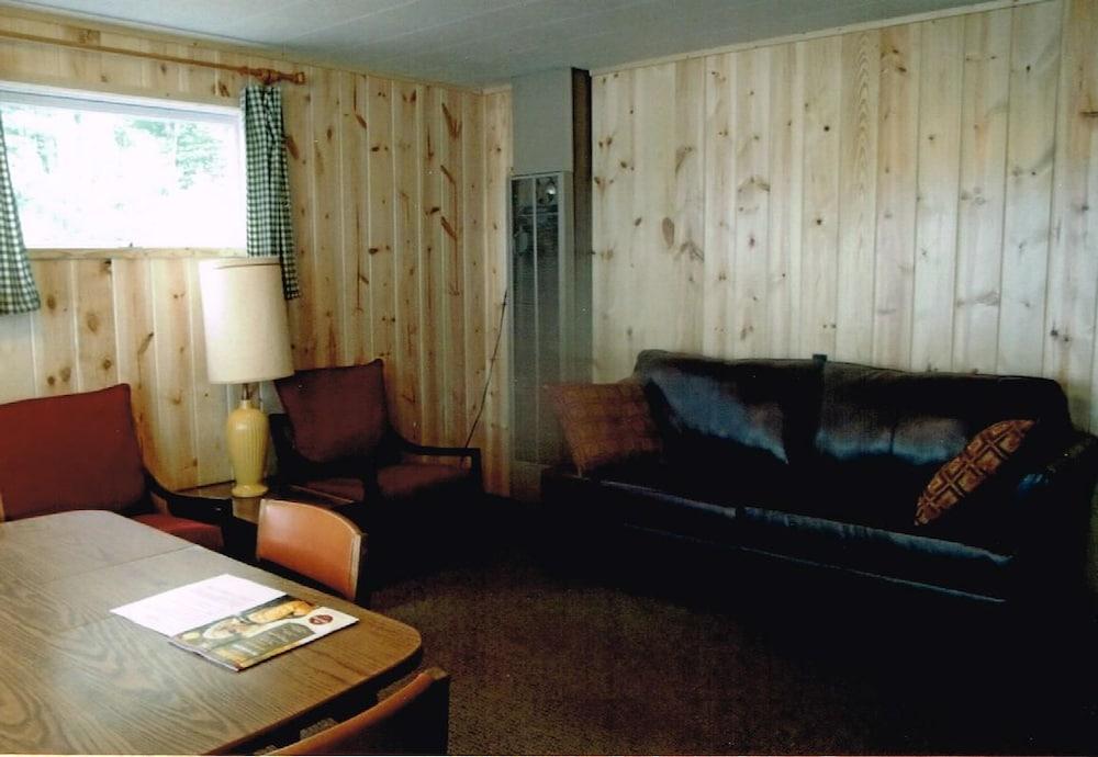 Dixon Lake Resort photo 27