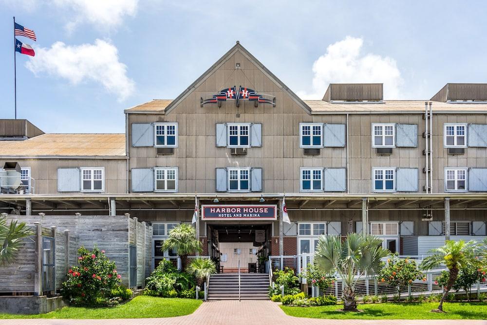 Harbor House Hotel and Marina at Pier 21 photo 28
