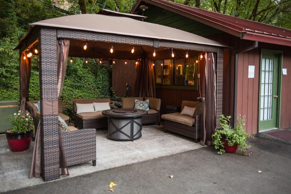 Morrison's Rogue River Lodge photo 41