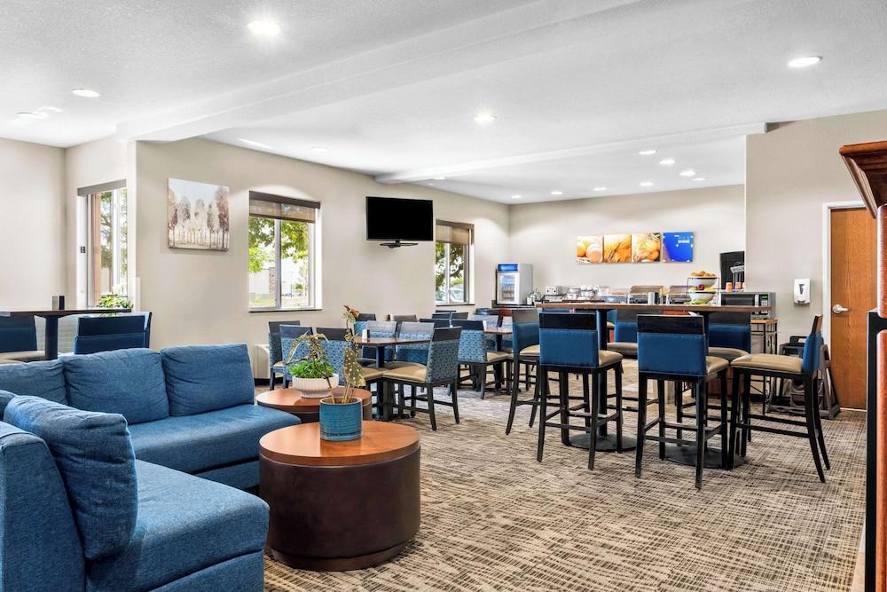 Comfort Inn & Suites Riverton photo 14