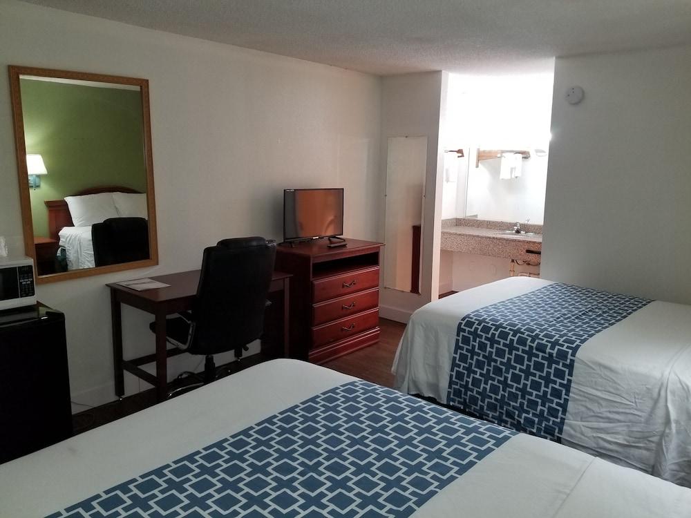 Econo Inn photo 19