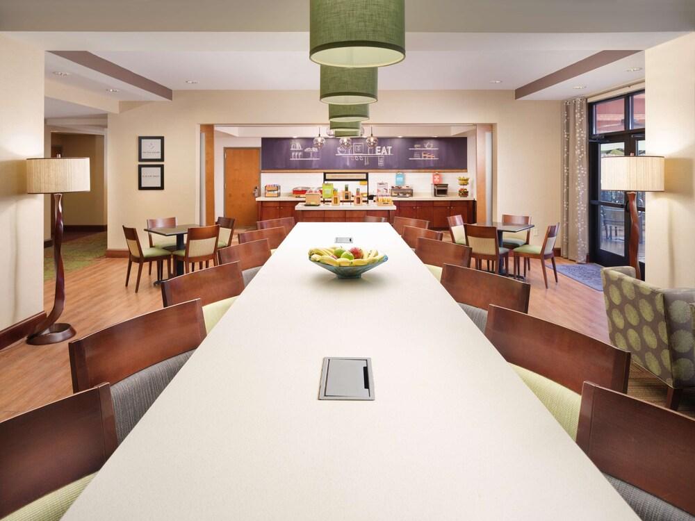 Hampton Inn Cleveland, TN photo 18