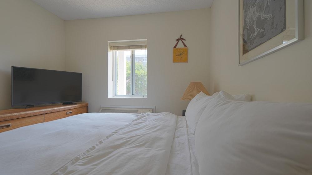 Sea Crest Resort photo 8