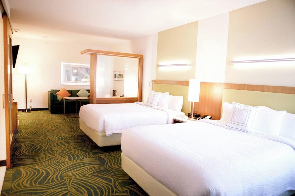 Springhill Suites Wichita Airport photo 10