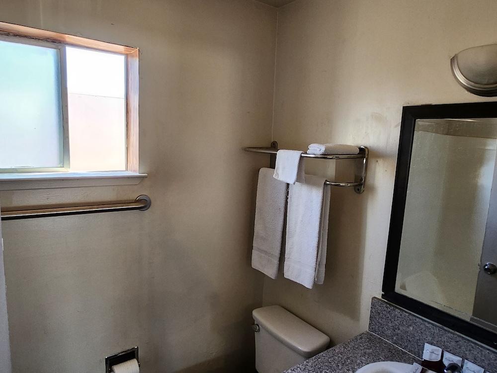 Vince's Motel Inc. photo 18
