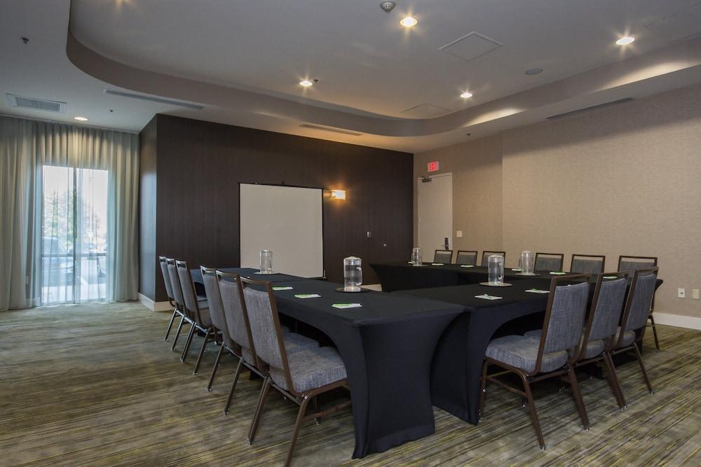 Courtyard Marriott Concord photo 30