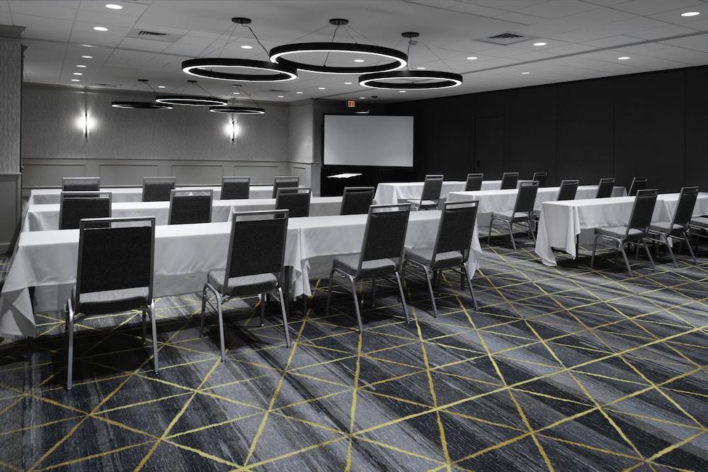 Holiday Inn & Suites Marlborough by IHG photo 22