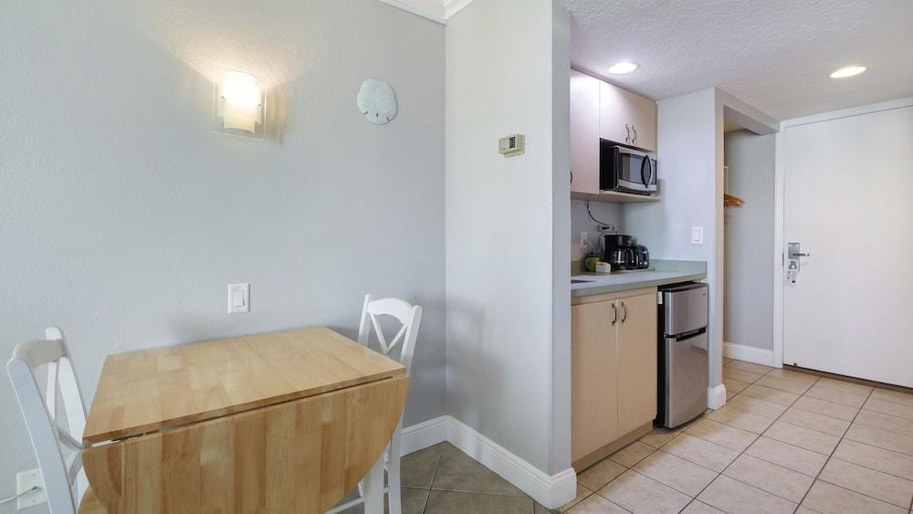 Pelican Pointe Clearwater Beach Hotel photo 31