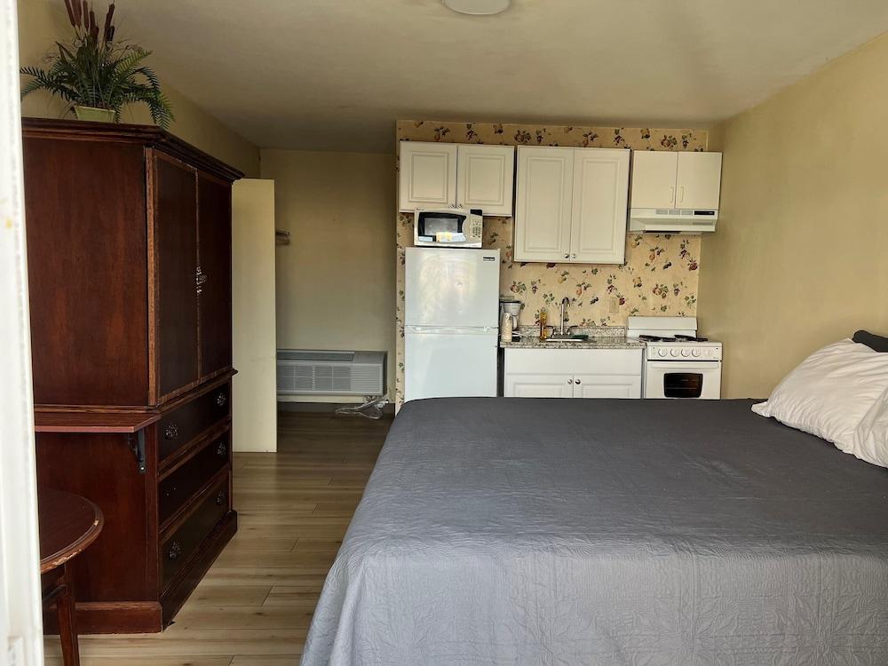 SHIPS INN Hotel photo 31