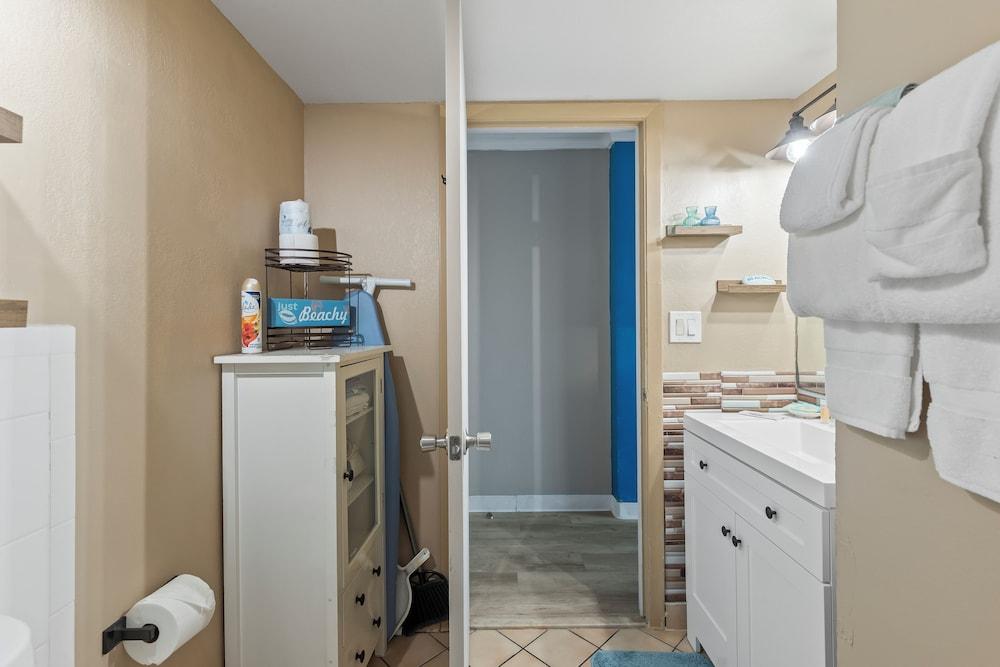 Oceanside Inn Studios by Brightwild photo 59