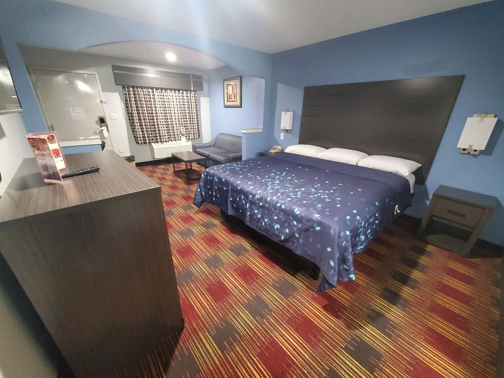 Scottish Inns and Suites East Sam Houston Pkwy photo 4