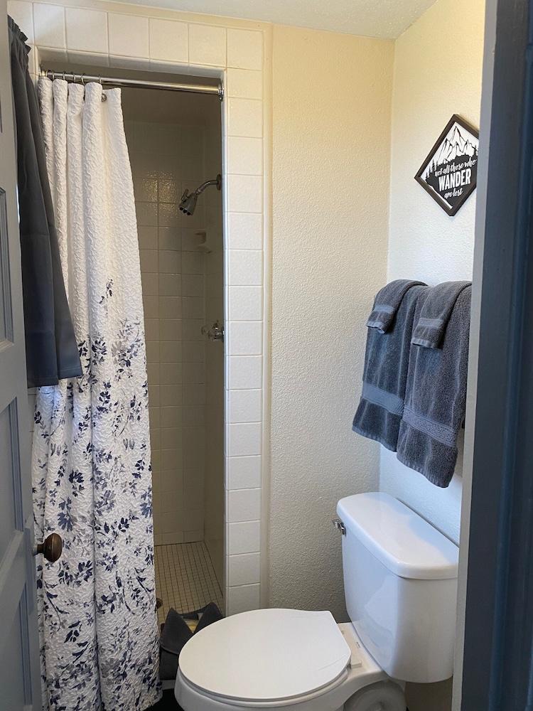 Lamplighter Cabins & Suites photo 79