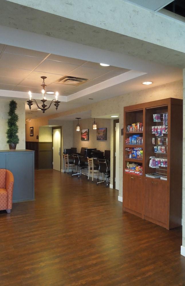 Baymont by Wyndham Marietta photo 24